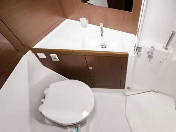 Oceanis 45 - Boatscribe.com