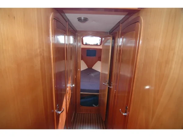 Adria 1002 - Boatscribe.com