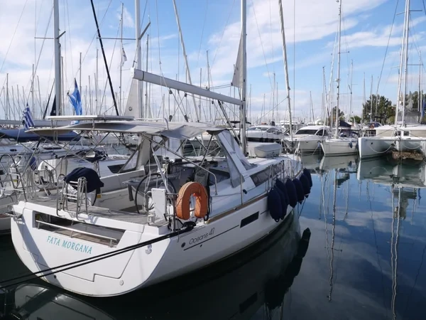 Oceanis 41 - Boatscribe.com