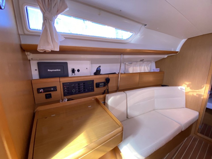 Sun Odyssey 36i - Boatscribe.com