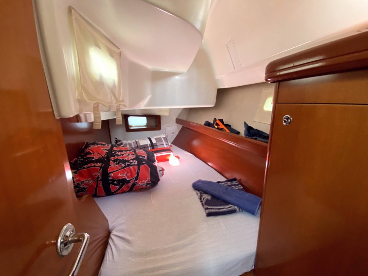 Oceanis 343 - Boatscribe.com