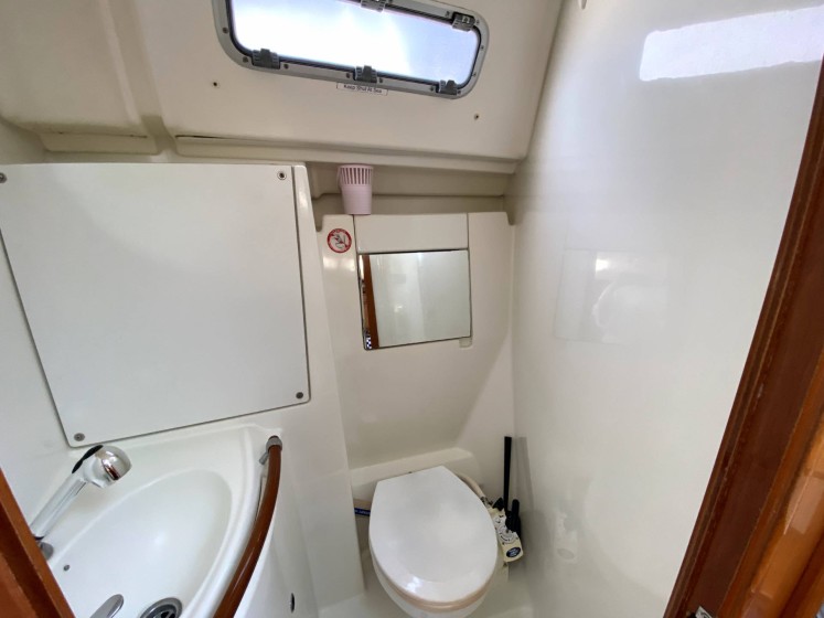 Oceanis 343 - Boatscribe.com