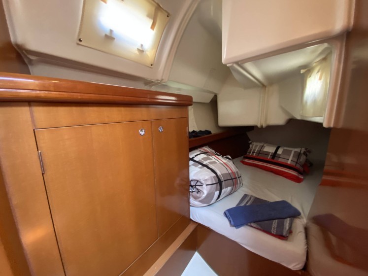 Oceanis 343 - Boatscribe.com