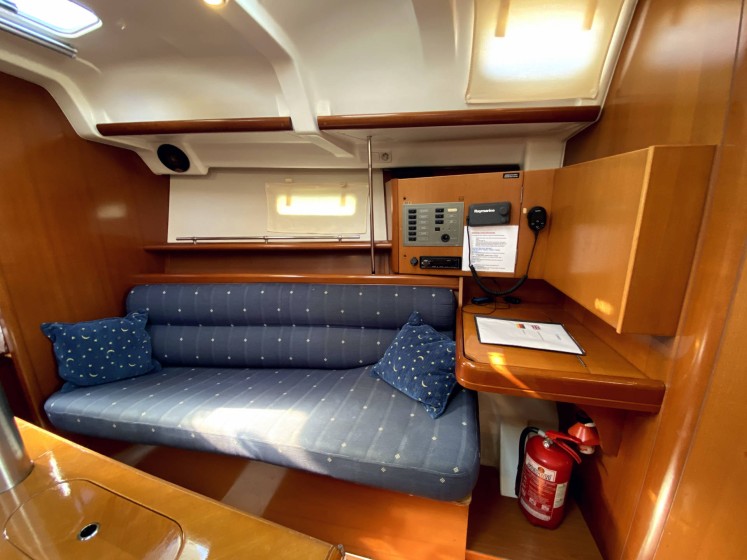 Oceanis 343 - Boatscribe.com