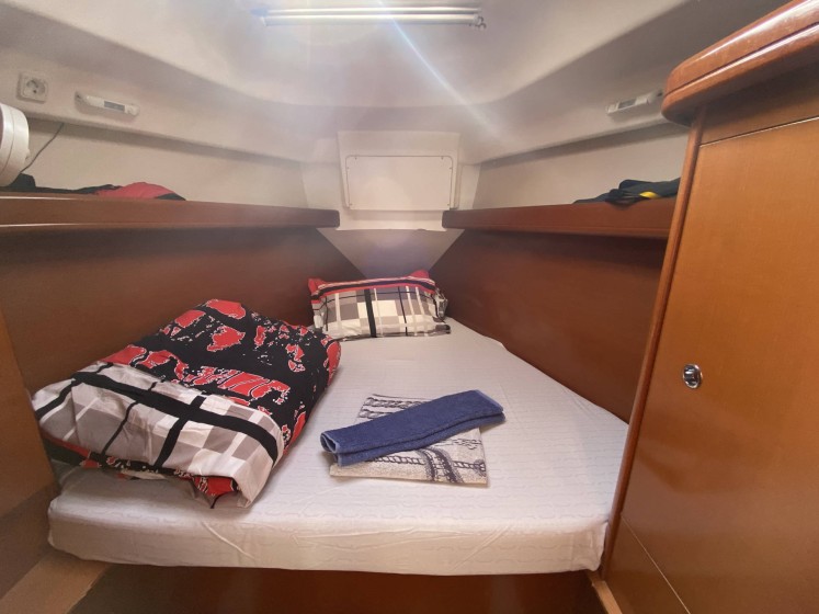 Oceanis 343 - Boatscribe.com