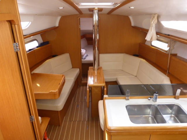Sun Odyssey 36i - Boatscribe.com