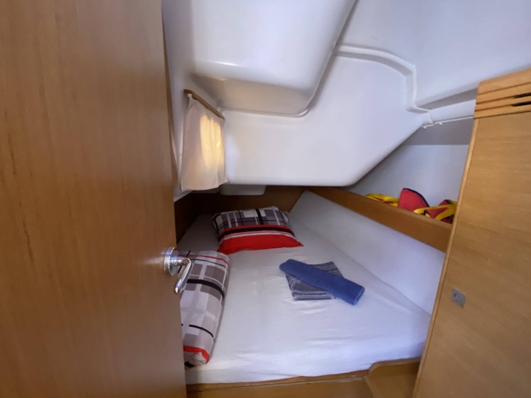 Sun Odyssey 36i - Boatscribe.com