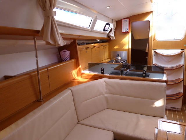 Sun Odyssey 36i - Boatscribe.com
