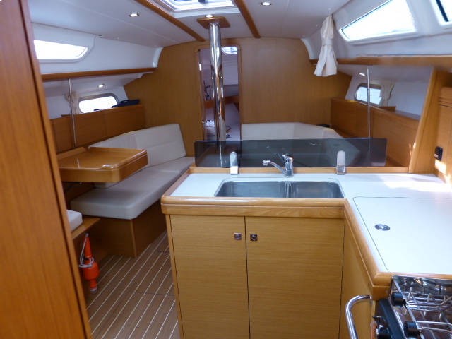 Sun Odyssey 36i - Boatscribe.com