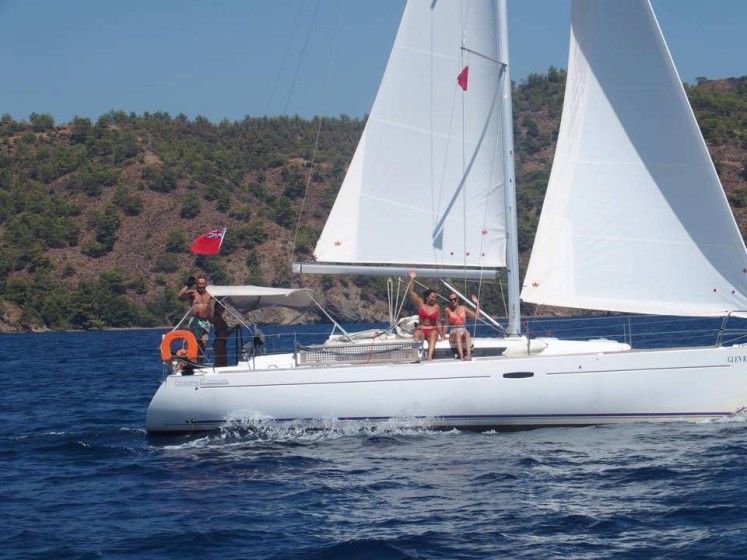 Oceanis 37 - Boatscribe.com