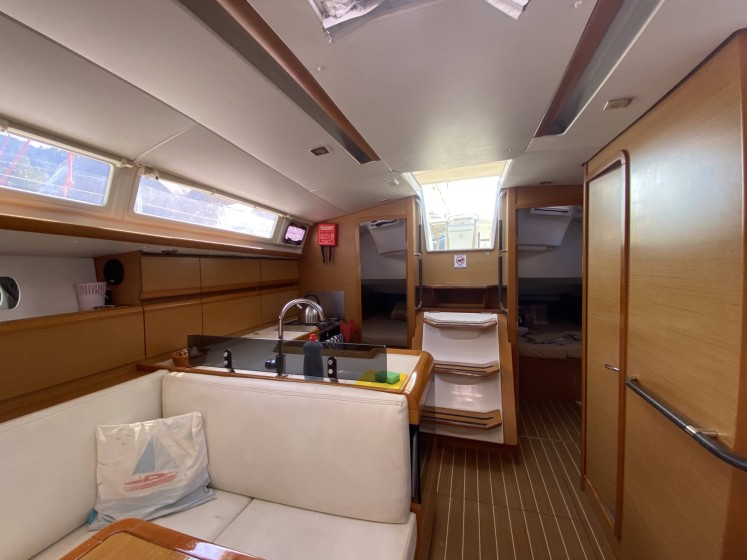Sun Odyssey 409 - Boatscribe.com