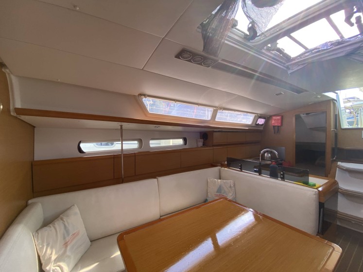 Sun Odyssey 409 - Boatscribe.com