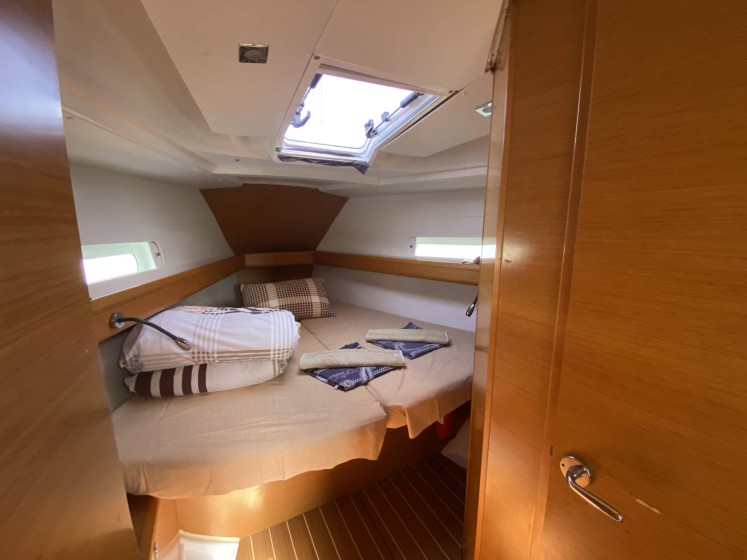 Sun Odyssey 409 - Boatscribe.com