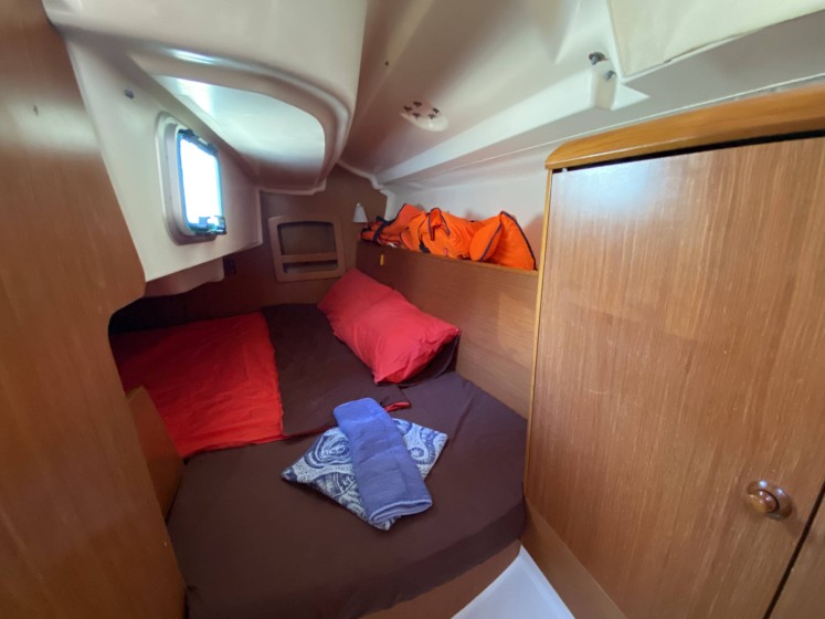 Sun Odyssey 32 - Boatscribe.com