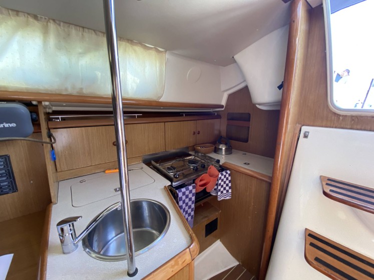 Sun Odyssey 32i - Boatscribe.com