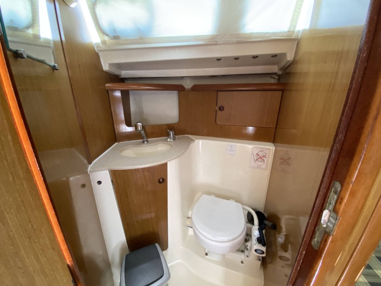 Sun Odyssey 32i - Boatscribe.com