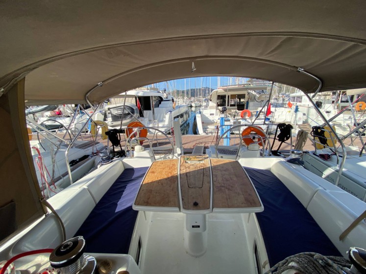 Oceanis 43 - Boatscribe.com