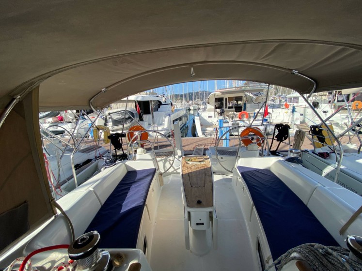 Oceanis 43 - Boatscribe.com