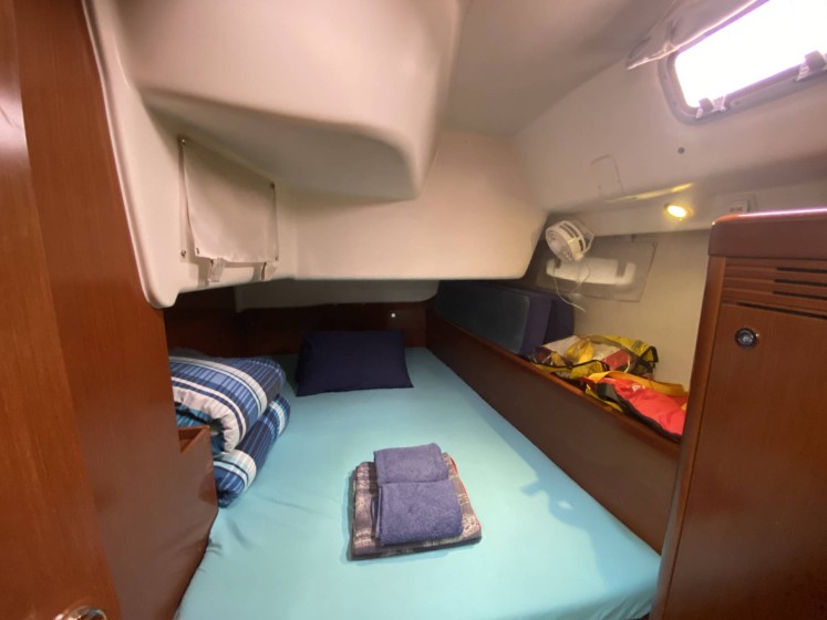 Oceanis 43 - Boatscribe.com