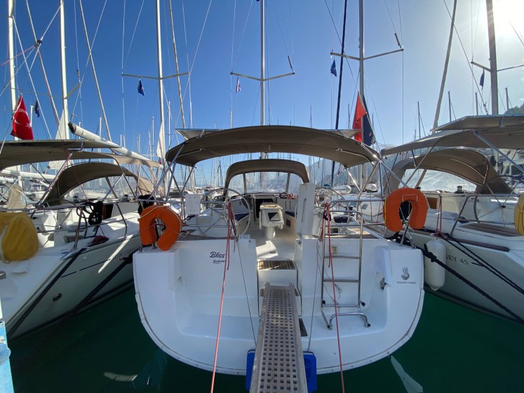 Oceanis 43 - Boatscribe.com
