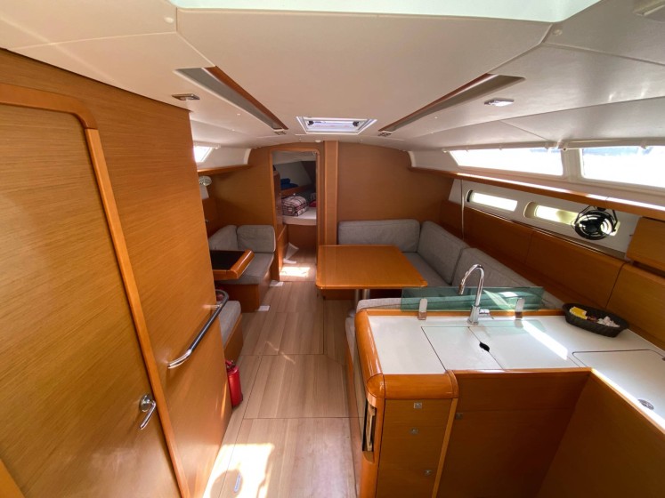 Sun Odyssey 419 - Boatscribe.com