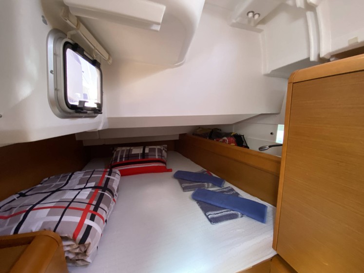Sun Odyssey 419 - Boatscribe.com