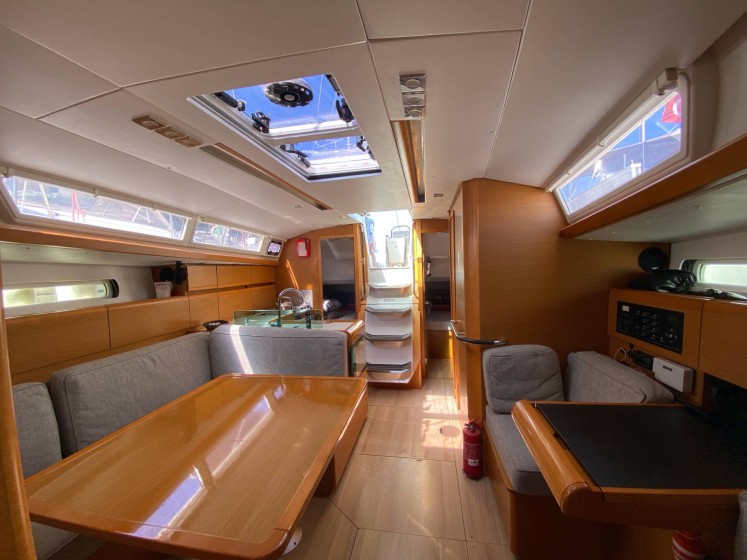 Sun Odyssey 419 - Boatscribe.com