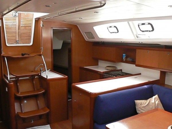 Oceanis 54 - Boatscribe.com