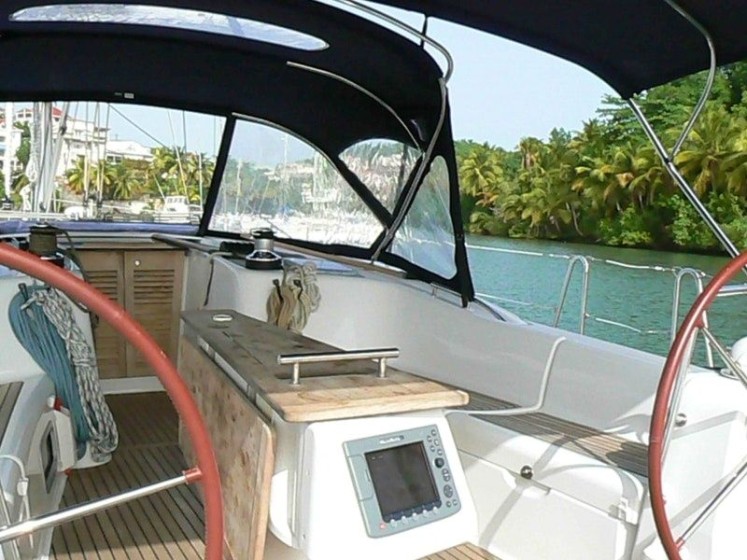 Oceanis 54 - Boatscribe.com
