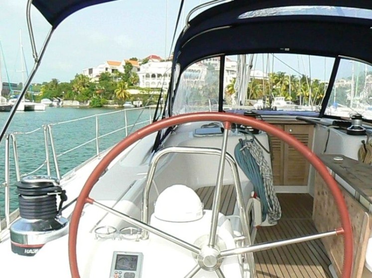 Oceanis 54 - Boatscribe.com