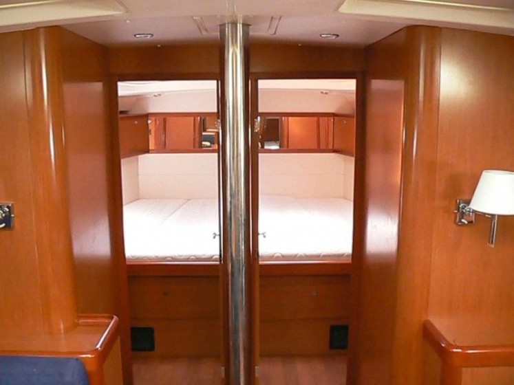 Oceanis 54 - Boatscribe.com