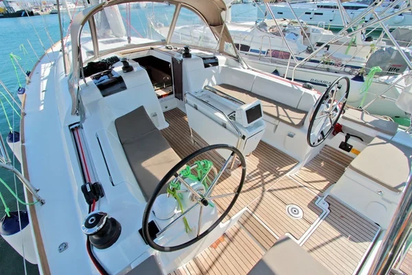 Sun Odyssey 449 - Boatscribe.com