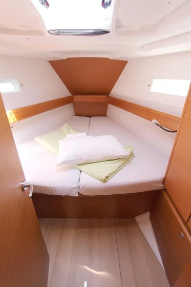 Sun Odyssey 449 - Boatscribe.com
