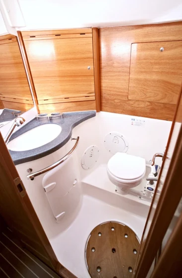 Bavaria 38 Cruiser - Boatscribe.com