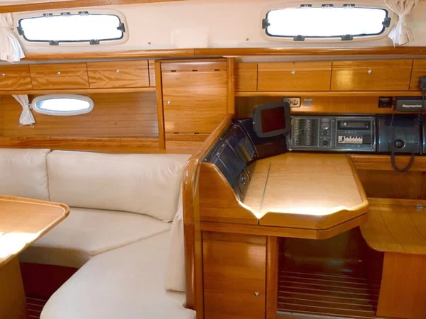 Bavaria 39 Cruiser - Boatscribe.com