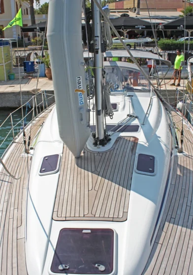 Bavaria 39 Cruiser - Boatscribe.com