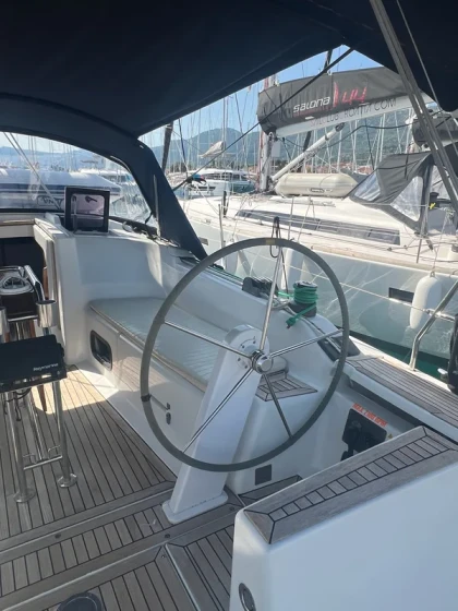 Hanse 345 - Boatscribe.com