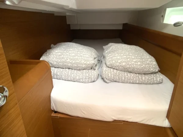 Sun Odyssey 419 - Boatscribe.com