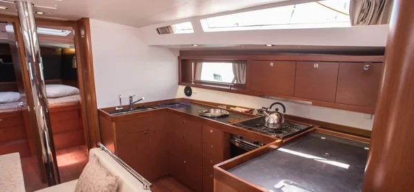 Oceanis 48 - Boatscribe.com