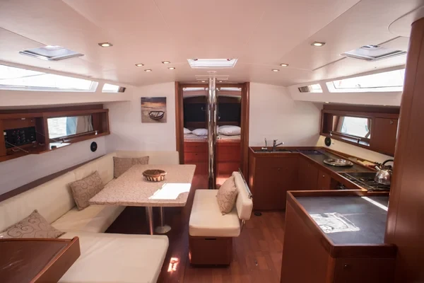 Oceanis 48 - Boatscribe.com