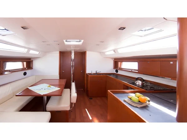 Oceanis 48 - Boatscribe.com