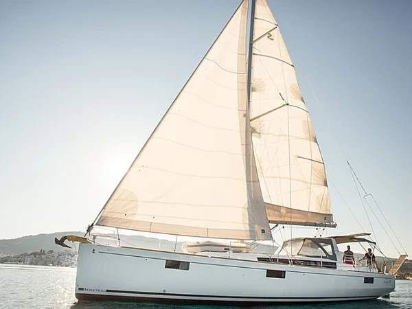 Oceanis 48 - Boatscribe.com