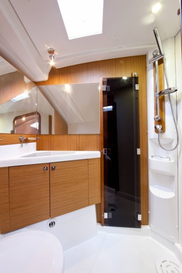 Jeanneau 57 - Boatscribe.com