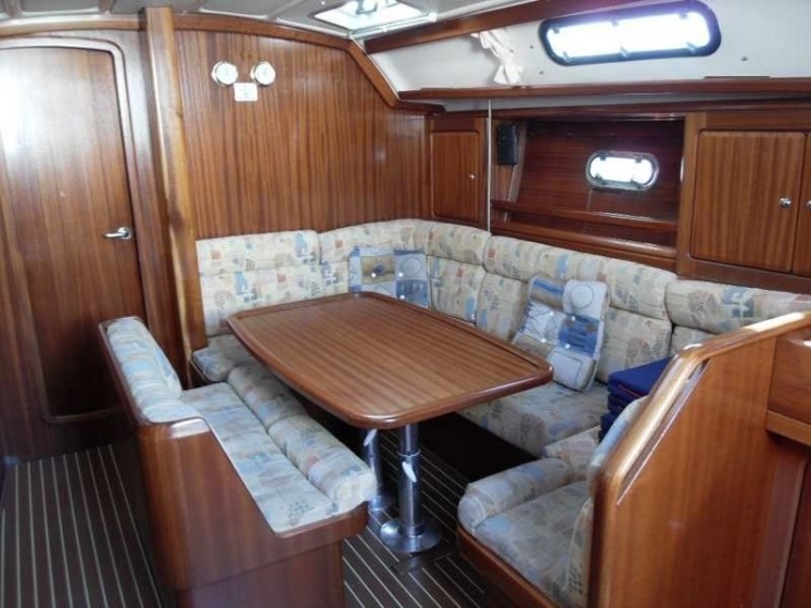 Bavaria 40 Cruiser - Boatscribe.com