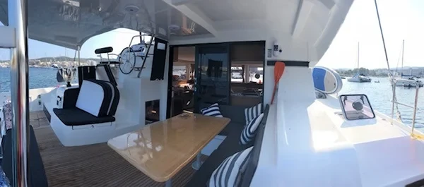 Lagoon 42 - Boatscribe.com