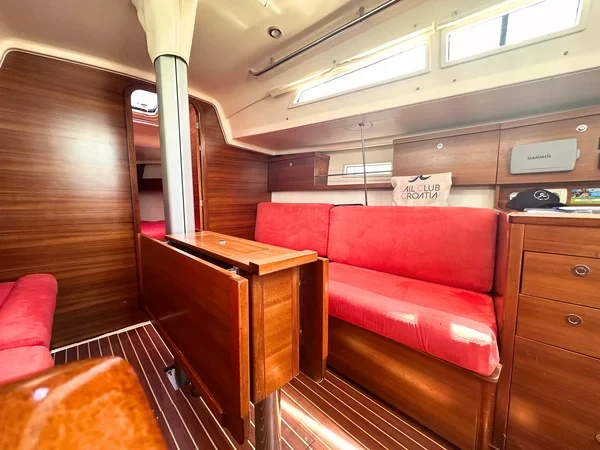 Salona 35 - Boatscribe.com