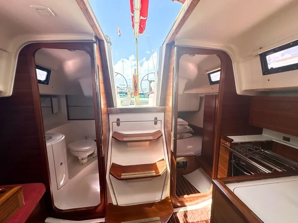 Salona 35 - Boatscribe.com