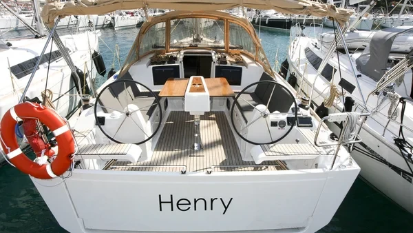 Dufour 382 GL - Boatscribe.com
