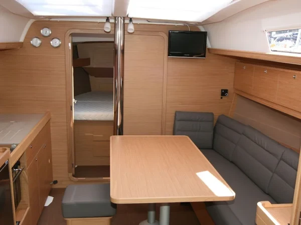 Dufour 382 GL - Boatscribe.com