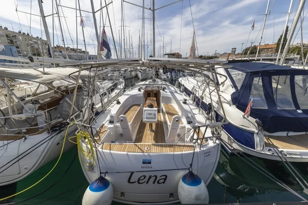 Bavaria Cruiser 34 Style - Boatscribe.com